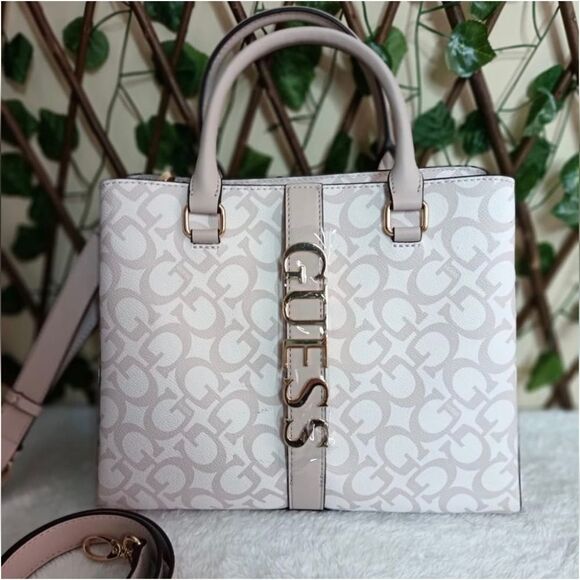 NEW Guess Satchel Crossbody Handbag - Picture 1 of 3